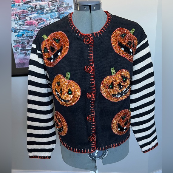 Belle Pointe Sweaters - Belle Pointe M Halloween Cardigan Sweater Sequin Pumpkin Beetlejuice vintage